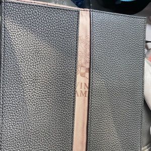 Vince camuto checkbook. Card wallet like new